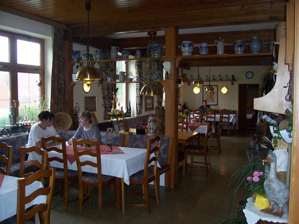 קרגלינגן Restaurant - Pension Herrgottstal מראה חיצוני תמונה